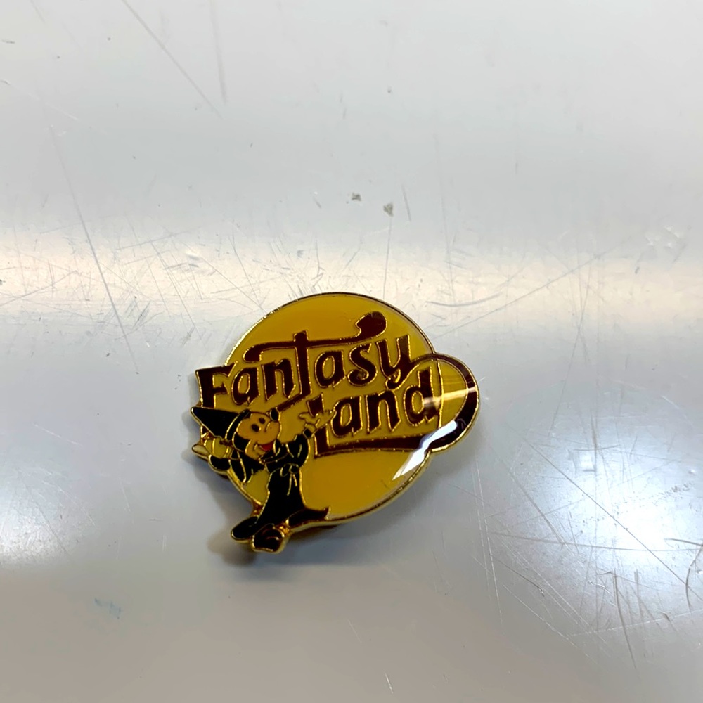Walt Disney vintage pin Fantasy Land Mickey Mouse Wizard